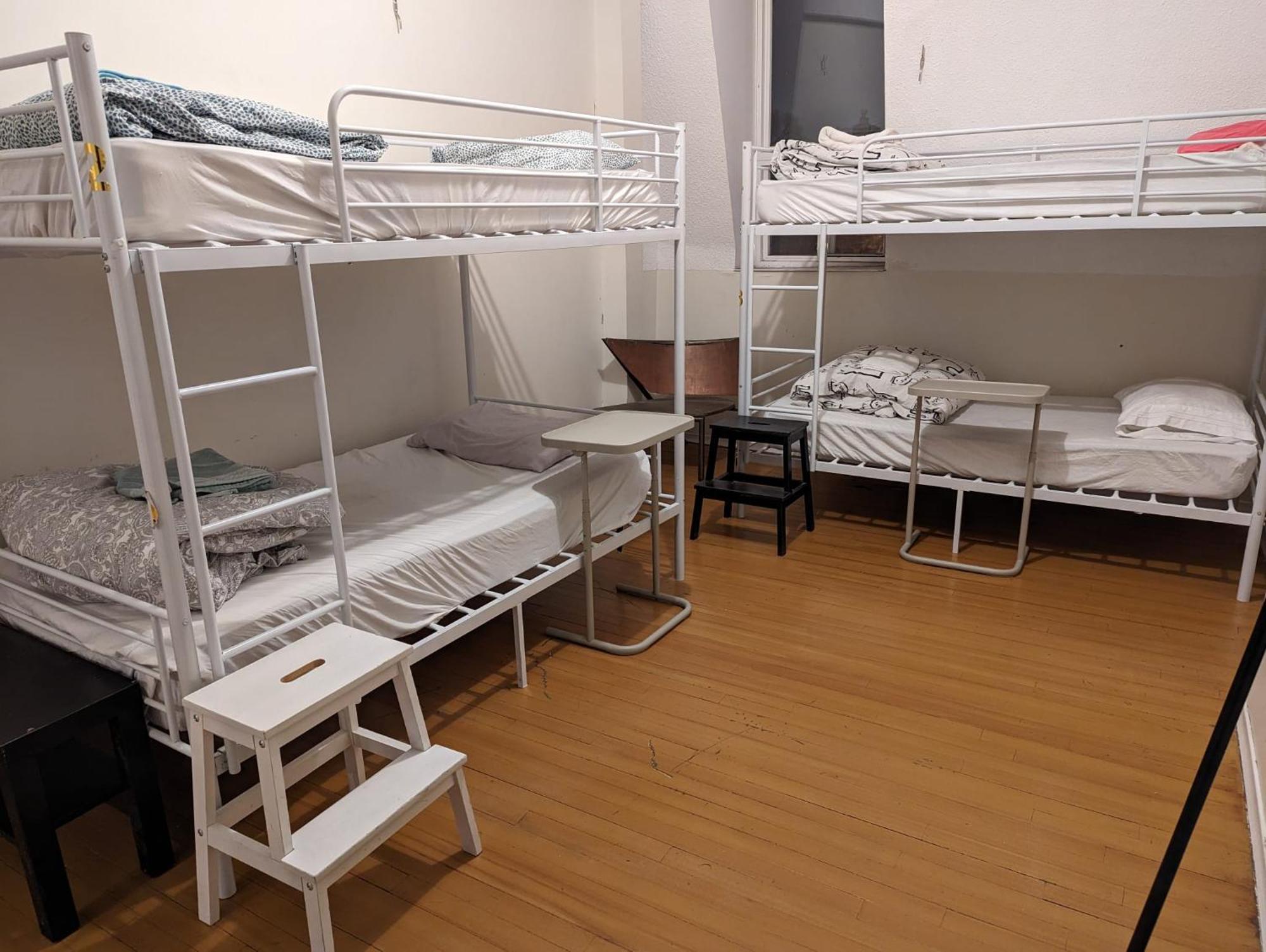 The Parkdale Hostellerie Торонто Экстерьер фото